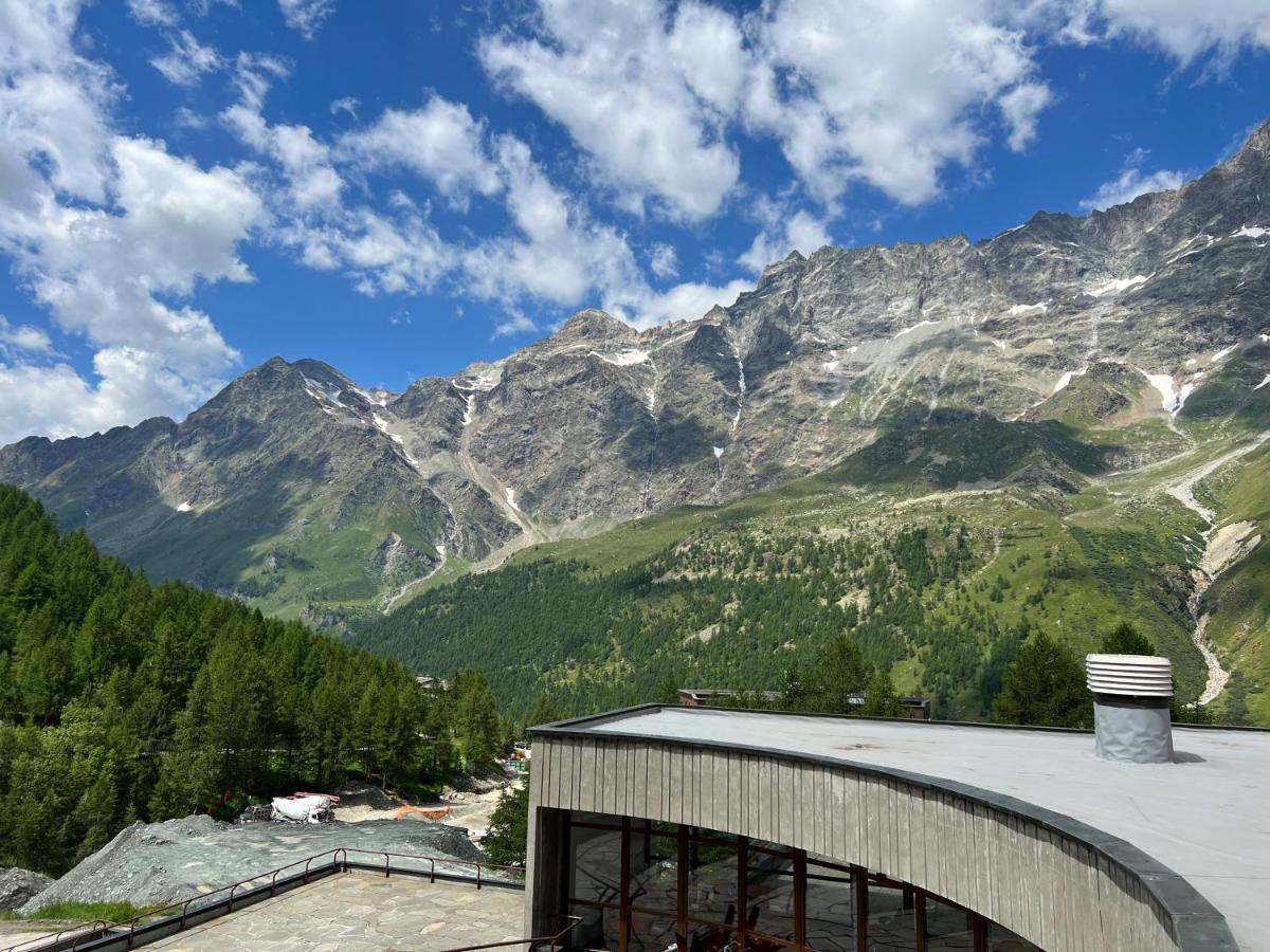Appartamento I Dadi Cervinia Breuil-Cervinia Dış mekan fotoğraf